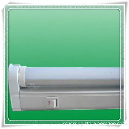 Factory-direct 15W 3528 T5 led tubes with TUV/CE/RoHS 1123-1250Lm